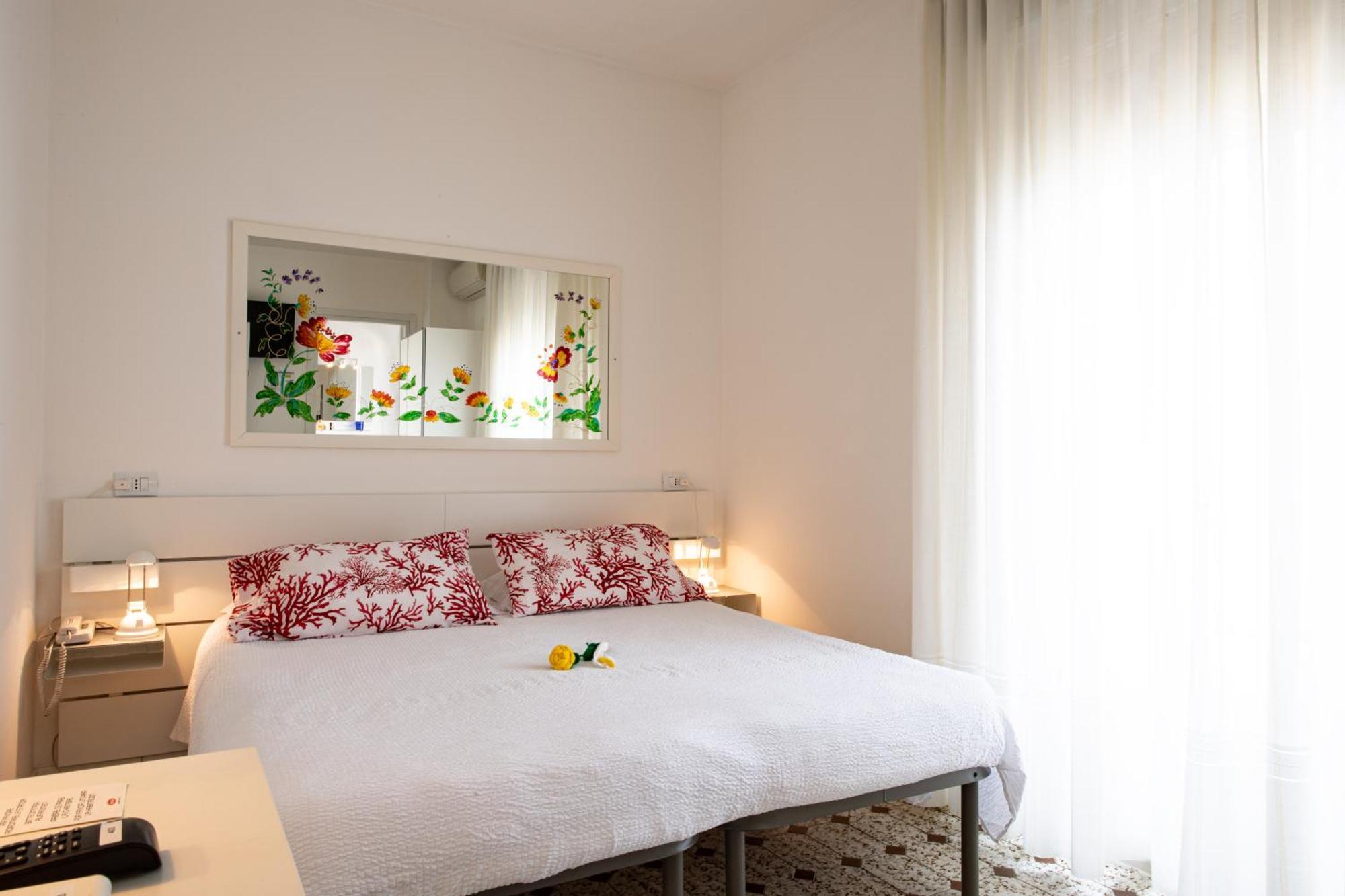 Le Petit Hotel