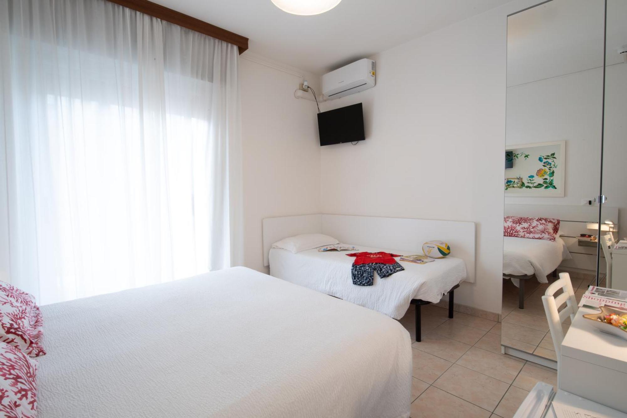Le Petit Hotel